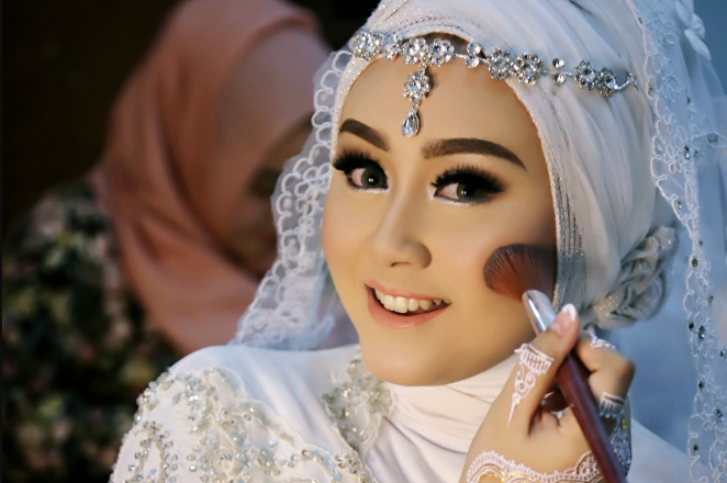 dewi salon & jasa rias surabaya