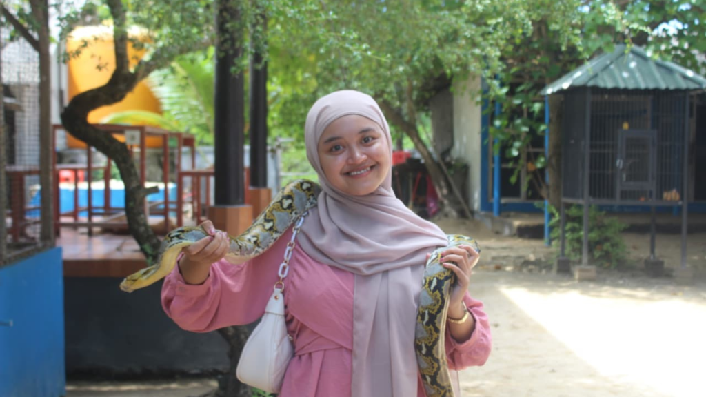 Pengalaman Pribadi Zahrotul Ulya